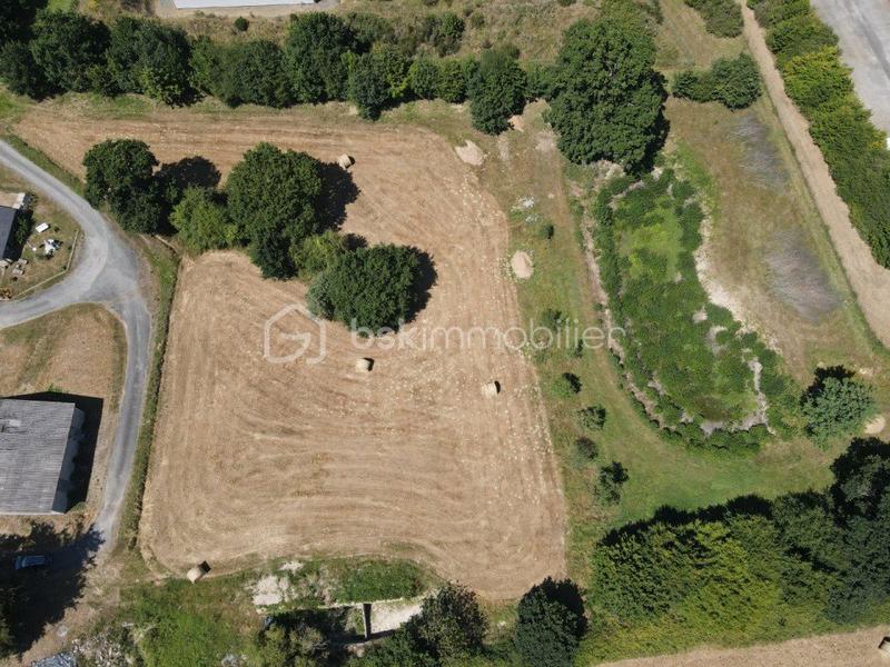 Terrain industriel - 4 700 m²