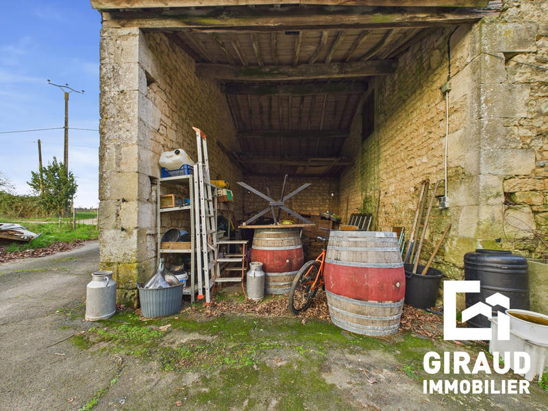 Maison ancienne - 195 m² - 1 pièce