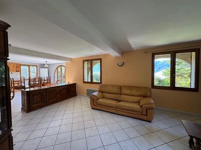 Appartement - 94 m² - 3 pièces