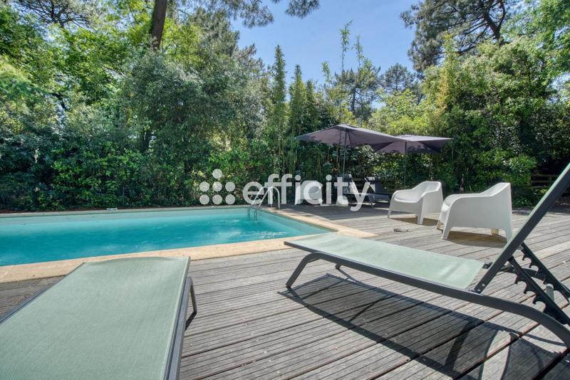 Maison - 96 m² - 5 pièces