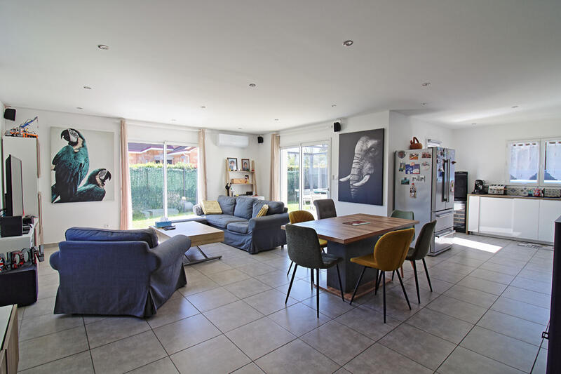 Maison - 100 m² - 4 pièces