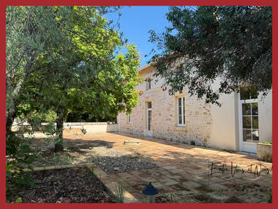 Maison ancienne - 432 m² - 10 pièces