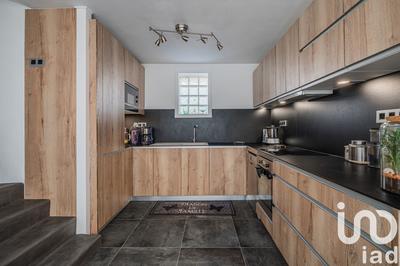 Maison - 181 m² - 7 pièces