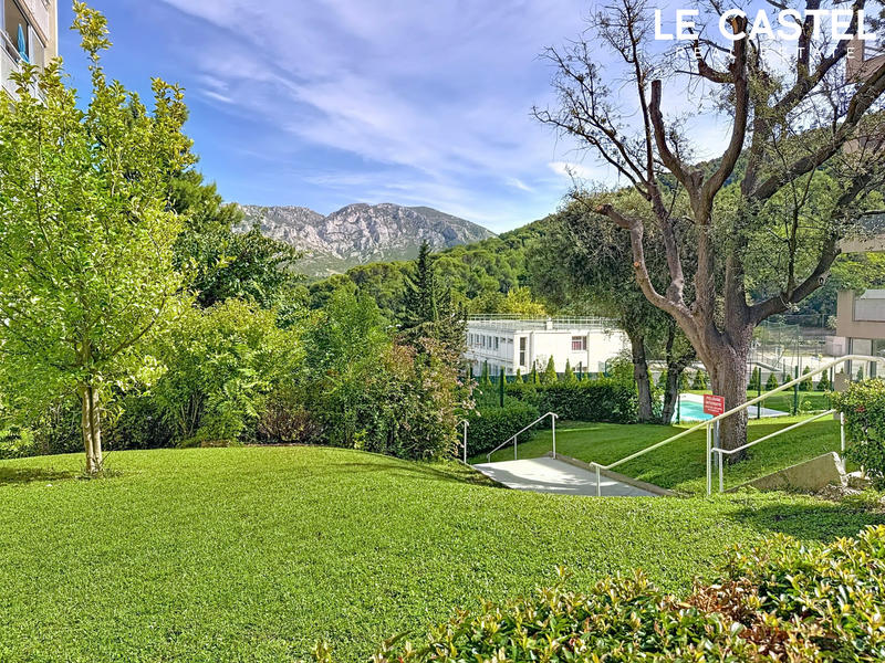 Appartement - 86 m² - 4 pièces