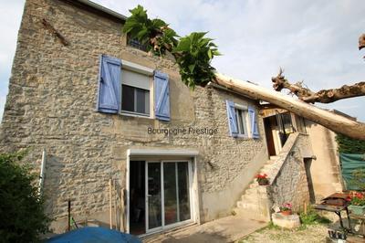 Maison de village - 82 m² - 5 pièces