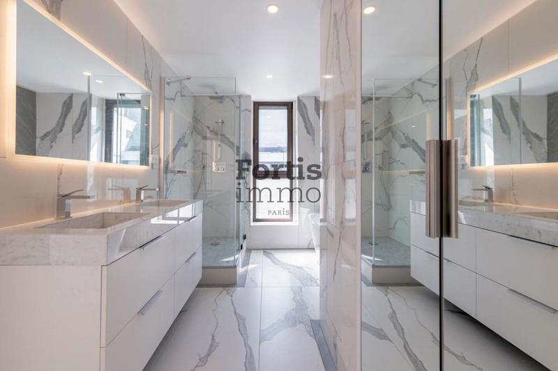 Penthouse - 90 m² - 2 pièces