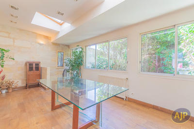 Maison - 190 m² - 7 pièces