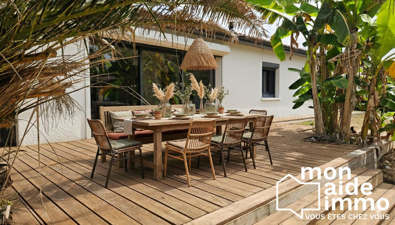 Maison - 169 m² - 8 pièces