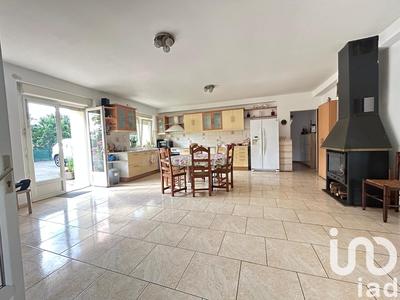 Maison - 257 m² - 8 pièces