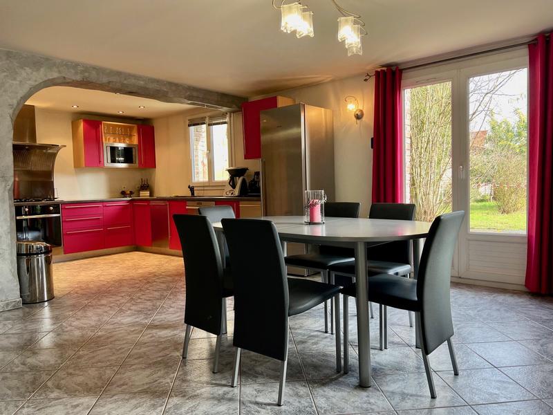 Maison - 192 m² - 5 pièces