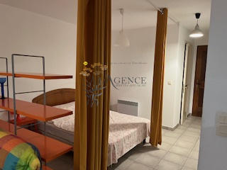 Appartement - 64 m² - 1 pièce