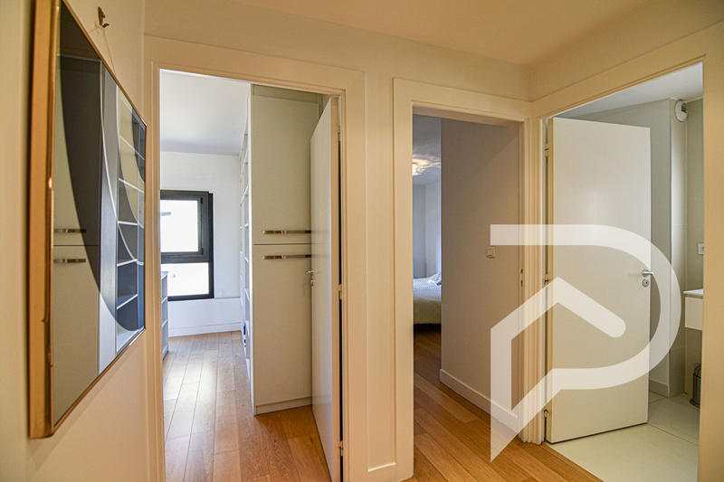 Appartement - 162 m² - 5 pièces