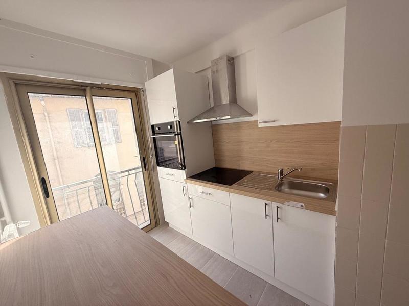 Appartement - 84 m² - 3 pièces