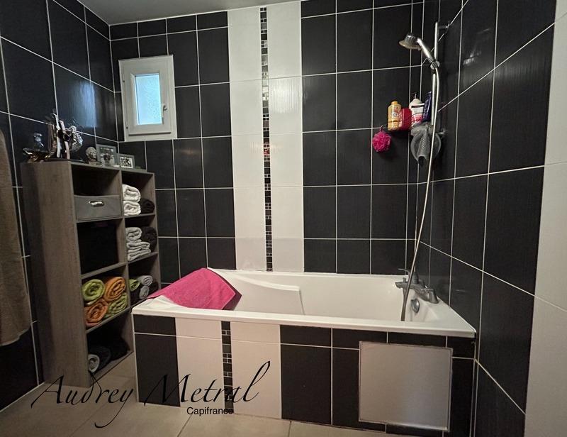 Maison - 81 m² - 3 pièces