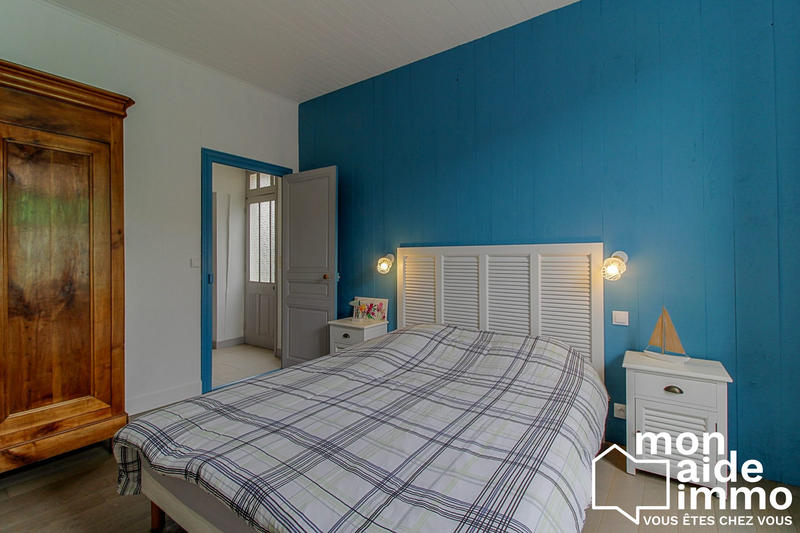 Maison traditionnelle - 139 m² - 6 pièces