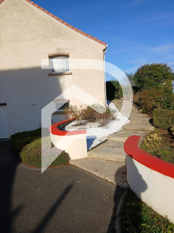 Maison - 110 m² - 4 pièces