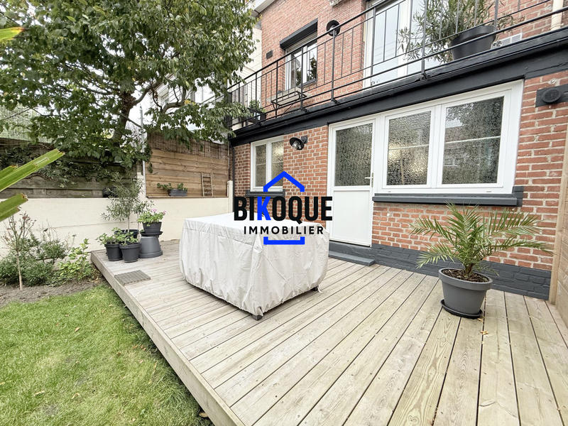 Maison - 94 m² - 5 pièces