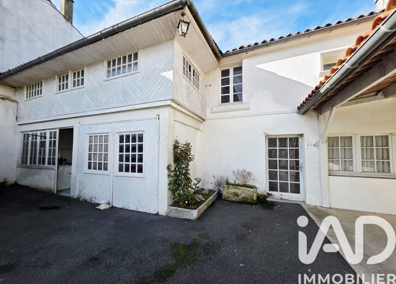 Maison de village - 153 m² - 9 pièces