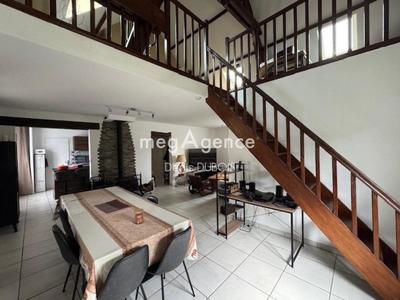 Maison traditionnelle - 115 m² - 5 pièces