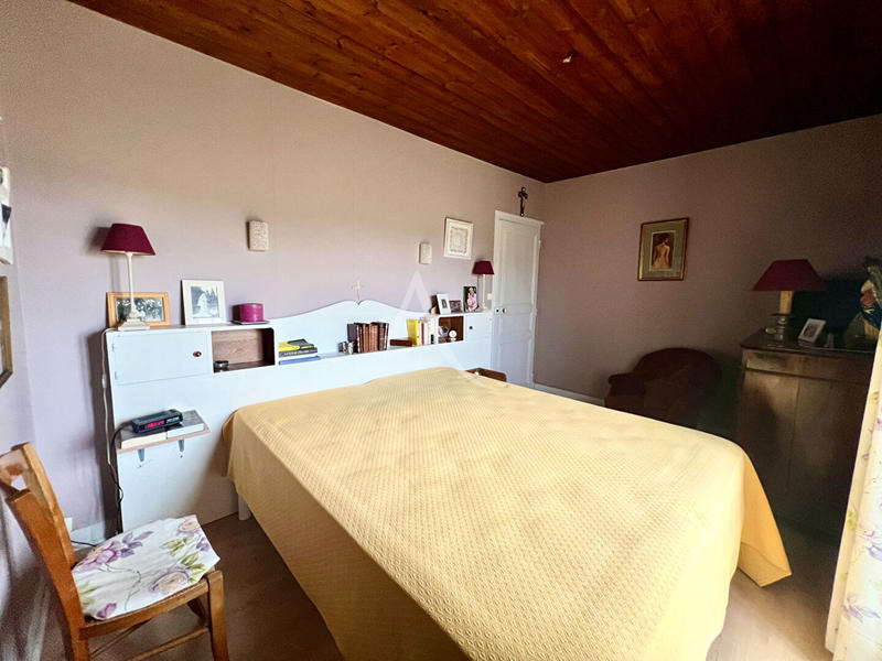 Maison - 181 m² - 9 pièces