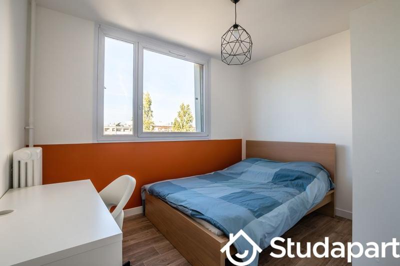 Chambre - 12 m² - 1 pièce