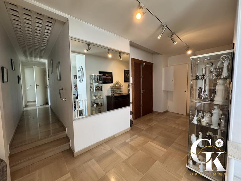 Appartement - 132 m² - 5 pièces