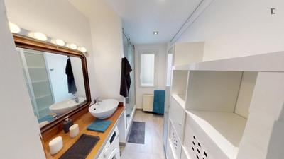 Chambre - 10 m² - 5 pièces