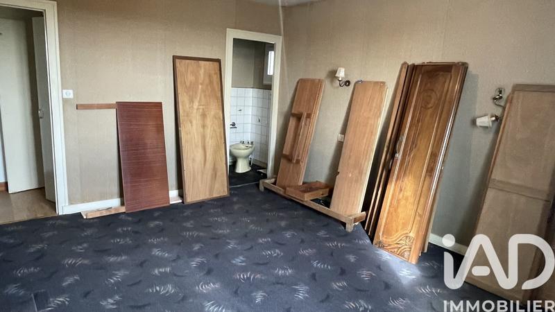 Maison - 230 m² - 11 pièces