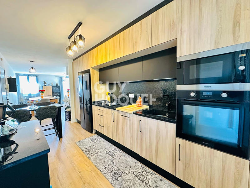 Appartement - 84 m² - 4 pièces