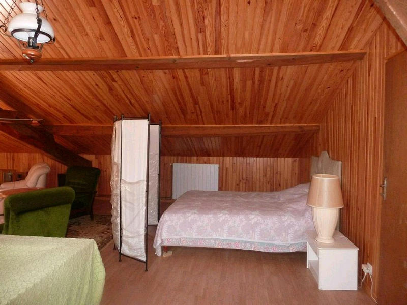 Maison - 220 m² - 8 pièces