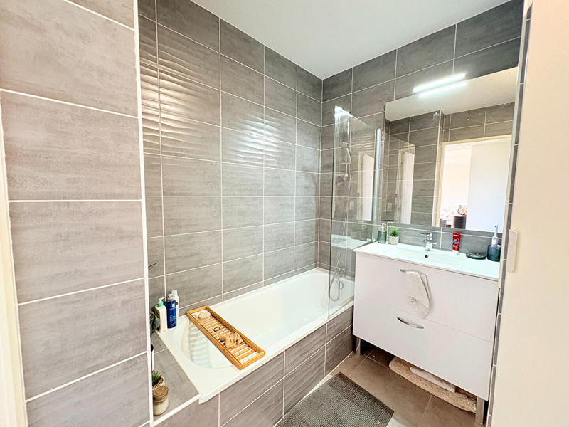 Appartement - 65 m² - 3 pièces