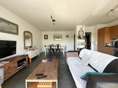 Appartement - 94 m² - 5 pièces