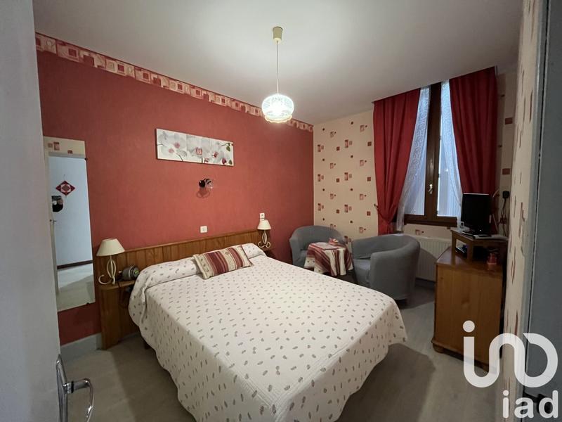 Maison - 203 m² - 12 pièces