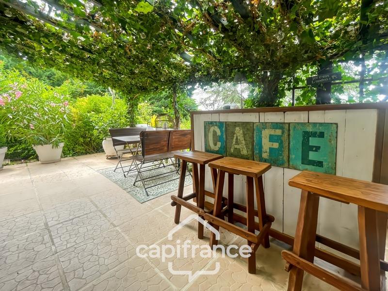 Maison - 190 m² - 7 pièces