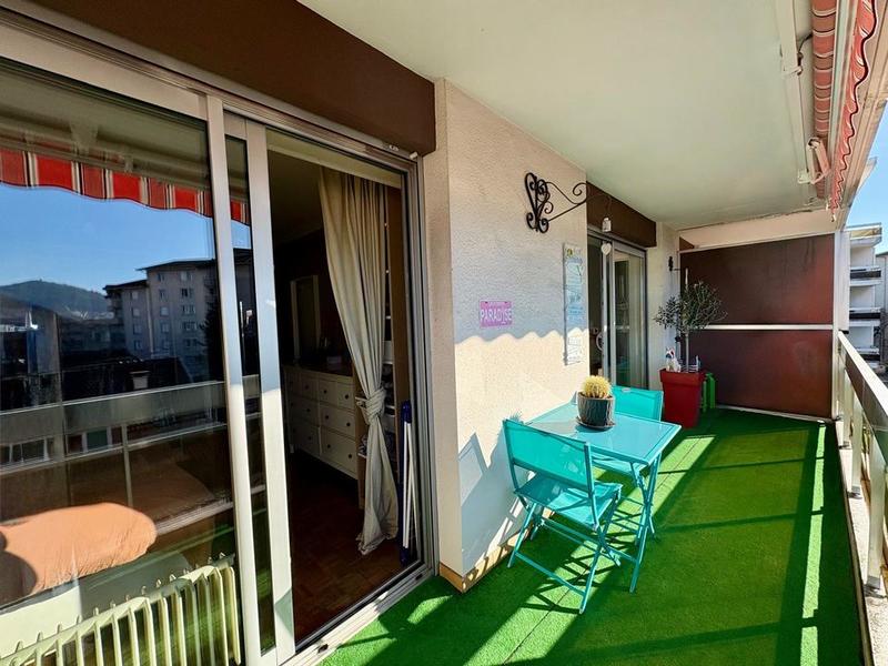 Appartement - 77 m² - 3 pièces