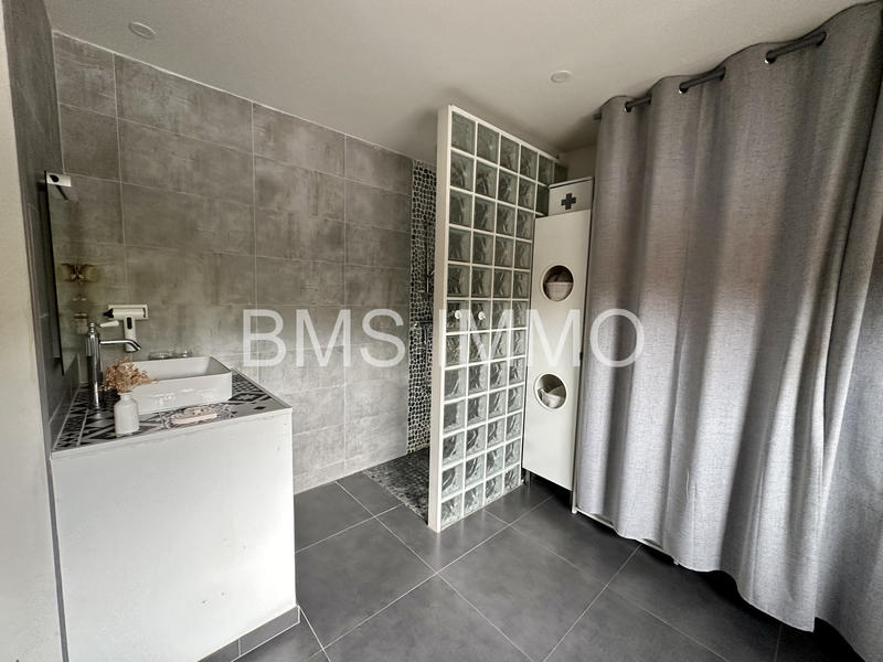 Maison - 151 m² - 6 pièces