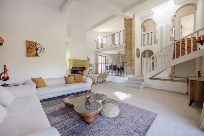 Villa - 181 m² - 7 pièces