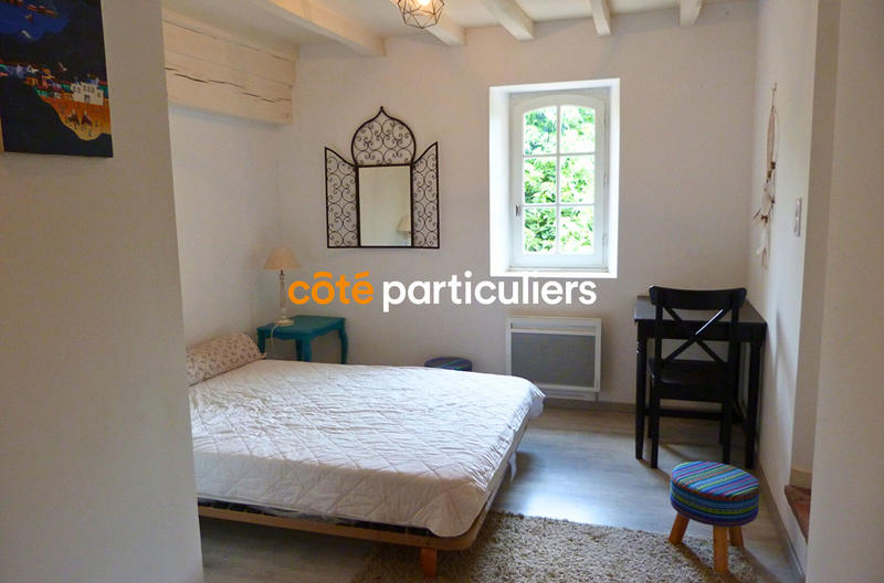 Maison - 384 m² - 8 pièces