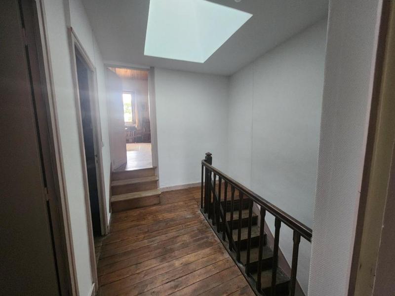 Maison - 200 m² - 12 pièces