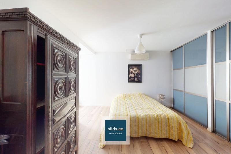 Maison - 308 m² - 7 pièces