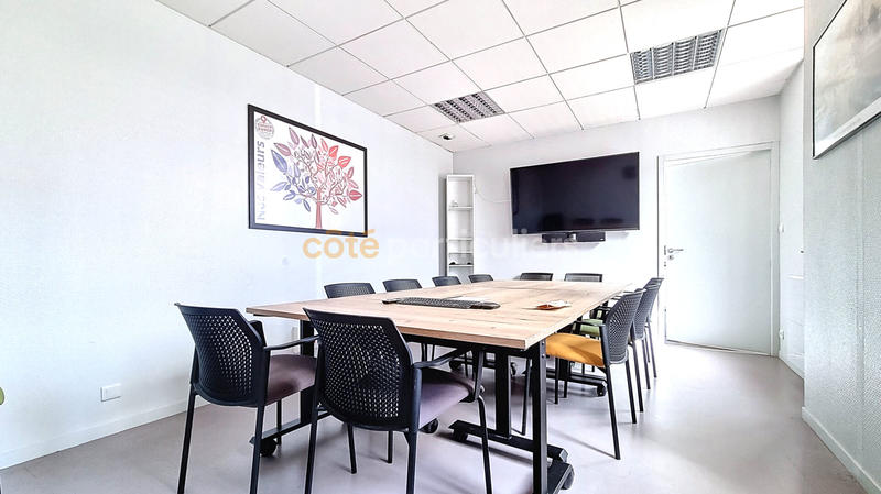 Maison - 140 m² - 8 pièces