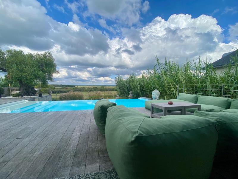 Maison - 222 m² - 5 pièces