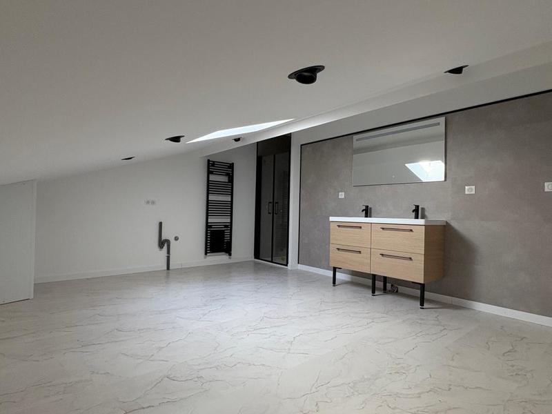 Propriété - 160 m² - 5 pièces