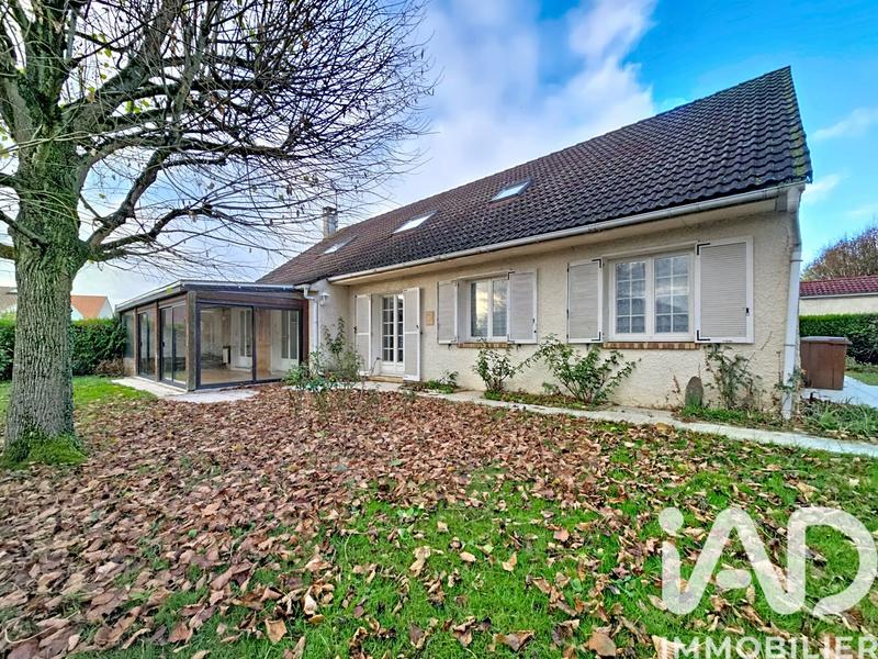 Maison - 177 m² - 8 pièces