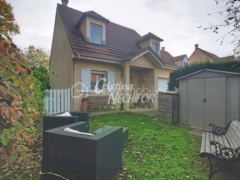 Maison - 98 m² - 5 pièces