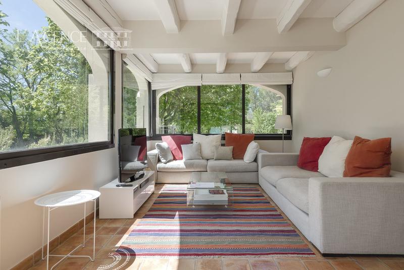 Maison - 296 m² - 8 pièces