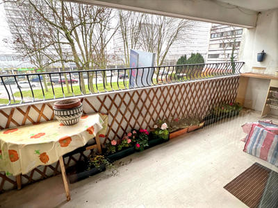 Appartement - 104 m² - 5 pièces