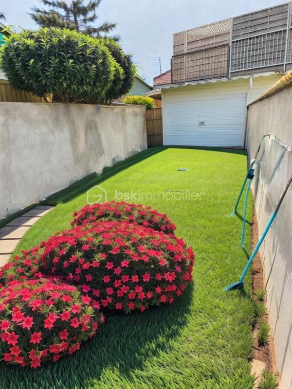 Maison jumelée - 114 m² - 6 pièces