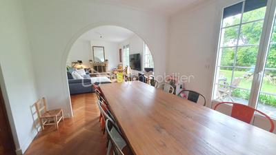 Maison - 139 m² - 7 pièces