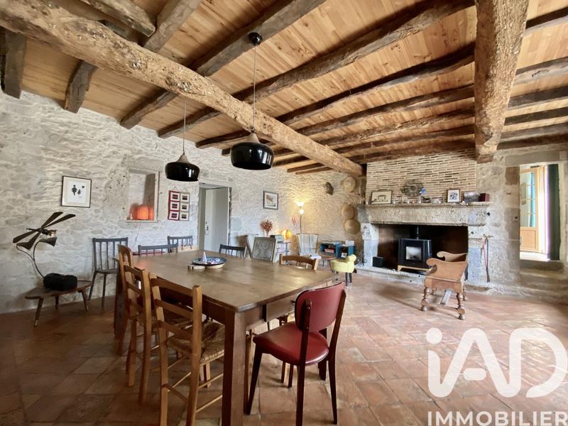 Maison - 180 m² - 10 pièces